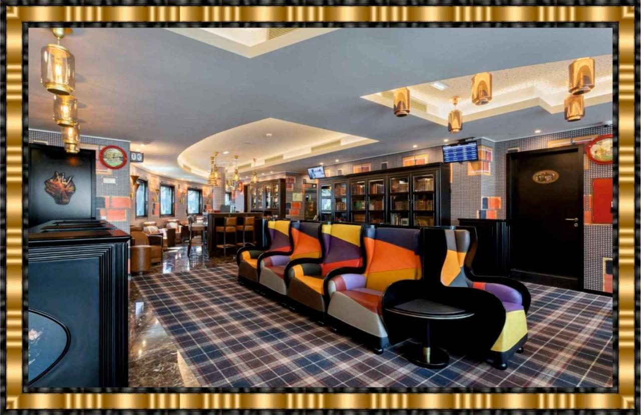 Hotel Jaguar Oporto - Airport To Hotel And City Center And Vice-Versa Is A Free And Continuous Shuttle Service From 7Am To 8Pm 외부 사진